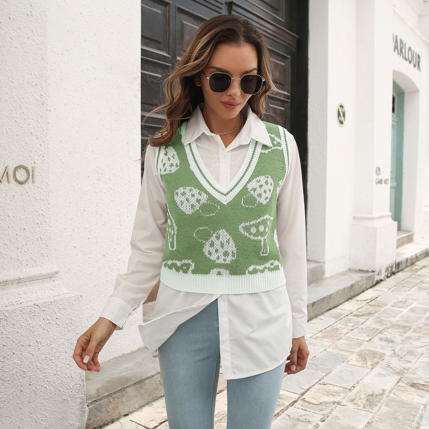 Mushroom jacquard diamond vest sweater