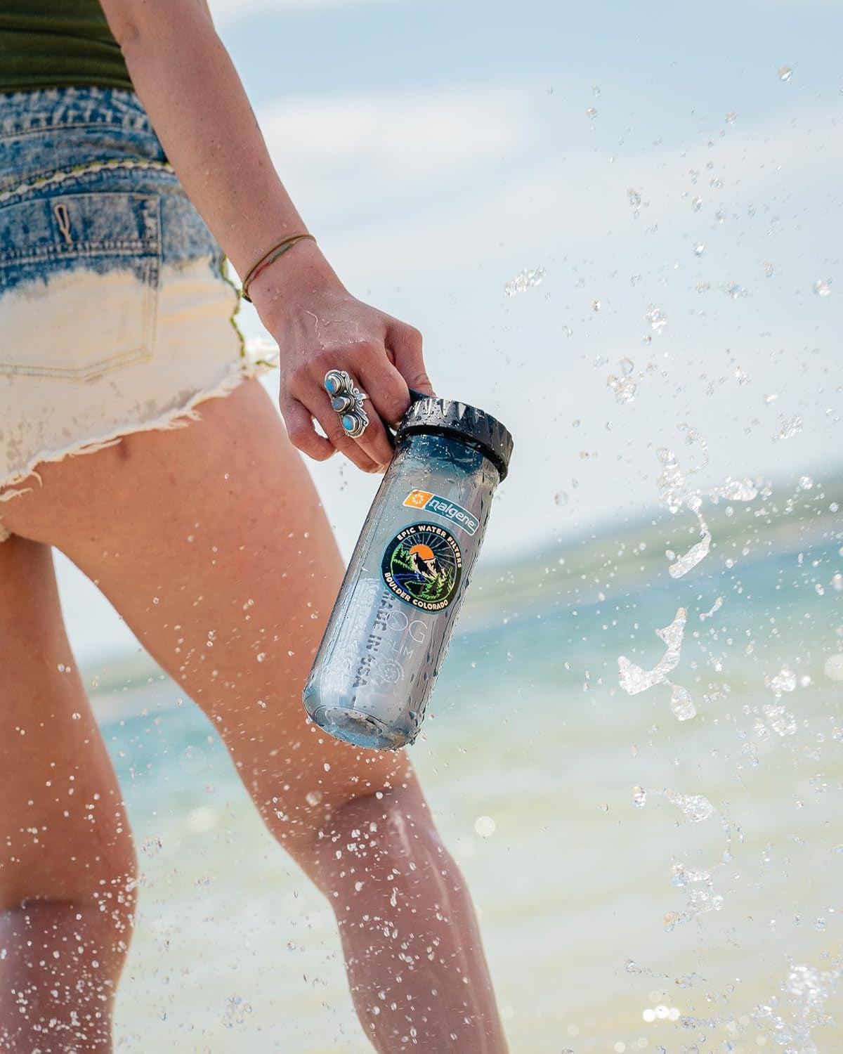 Nalgene OG Water Bottle with Filter, USA Made, BPA Free, Removes 99.99% Tap Water Contaminants, Forever Chemicals, Smoke Grey, 32 Oz