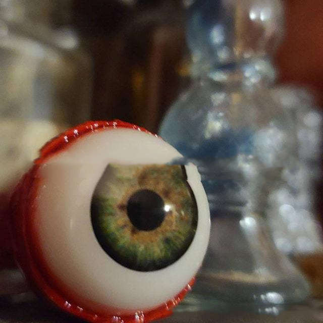 New Halloween Latex Props Scary Tearing Eyes