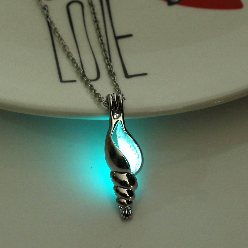 Halloween glow-in-the-dark Cape Snail Necklace
