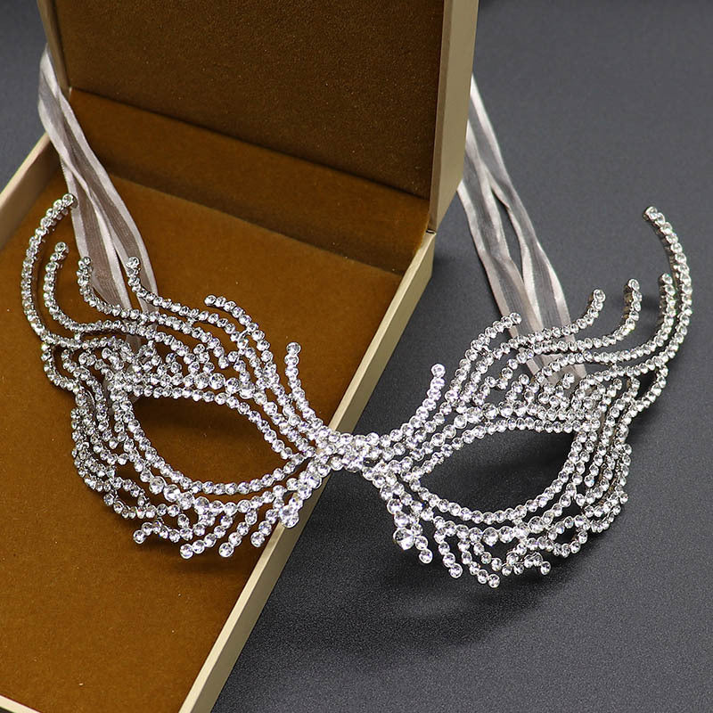 Half Face Mask With Rhinestone For Halloween Party