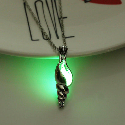 Halloween glow-in-the-dark Cape Snail Necklace