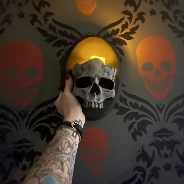 Halloween Decoration Ghost Skull Wall Pendant Candle Holder