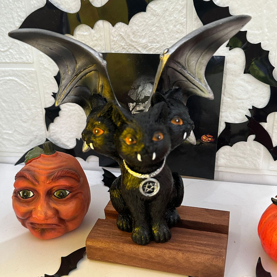 Amazon Halloween Cross-border New Arrival Dark Evil Bat Wings Three-head Cat Resin Crafts Decoration Ornaments