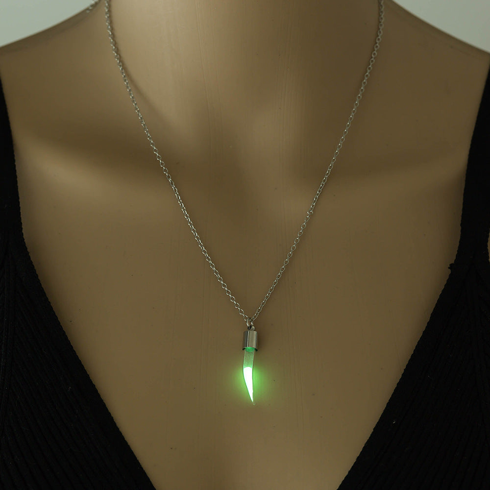 Halloween glow-in-the-dark Chili Glass Necklace