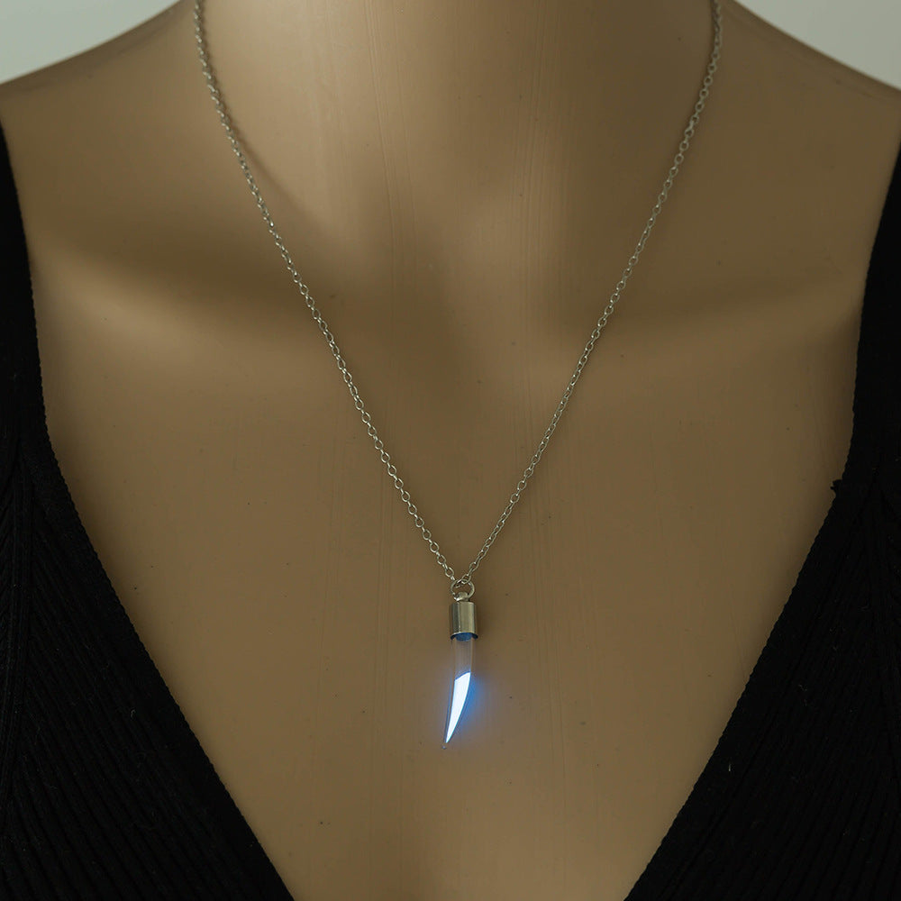 Halloween glow-in-the-dark Chili Glass Necklace