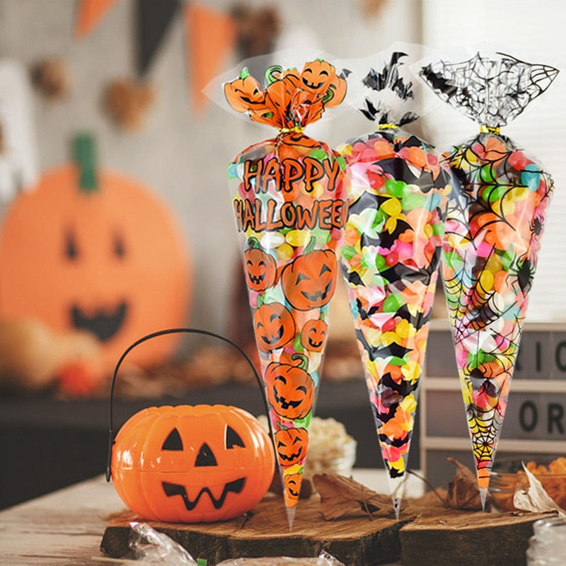 100Pcs Halloween Cone Bag Pumpkin Bat Spider Triangle Shape