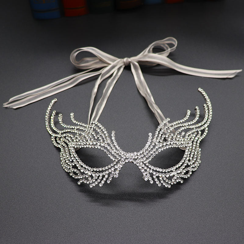 Half Face Mask With Rhinestone For Halloween Party