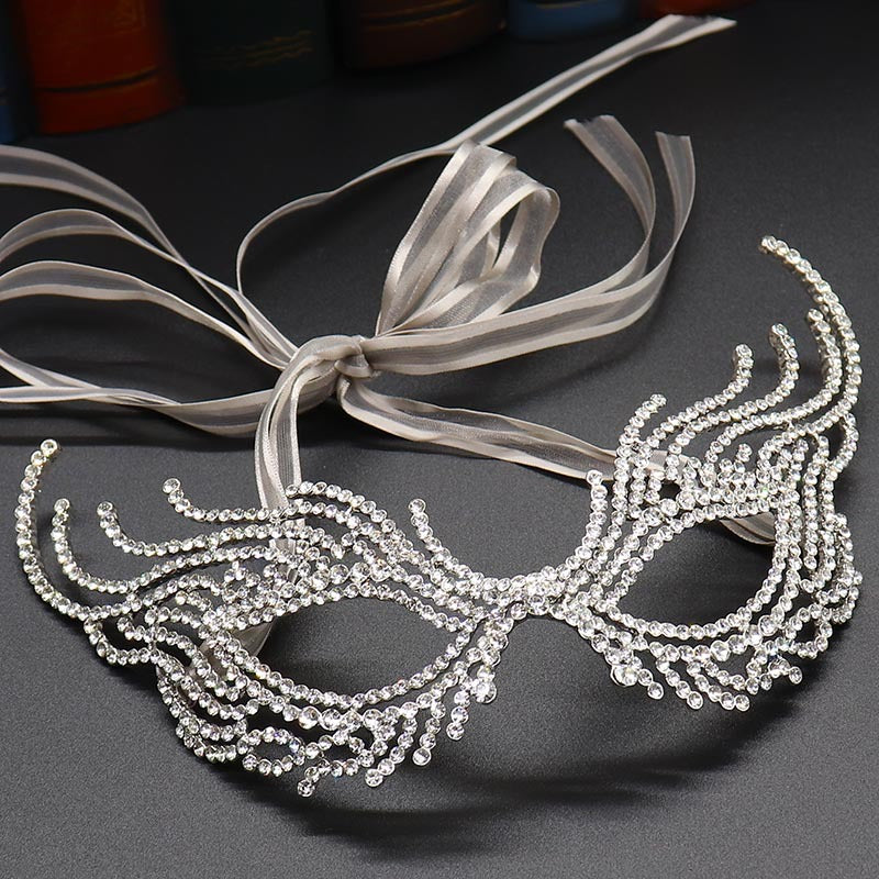 Half Face Mask With Rhinestone For Halloween Party