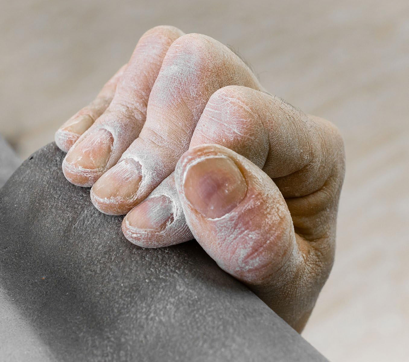 100 Gram (3.52 Oz) Loose Gym Chalk - for Weightlifting, Rock Climbing, Kettlebells, and Gymnastics