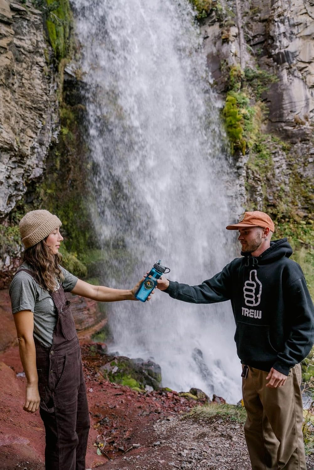 Nalgene OG Water Bottle with Filter, USA Made, BPA Free, Removes 99.99% Tap Water Contaminants, Forever Chemicals, Smoke Grey, 32 Oz