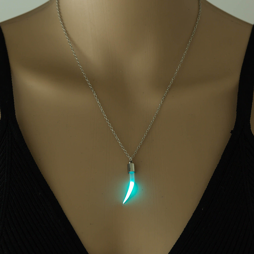 Halloween glow-in-the-dark Chili Glass Necklace